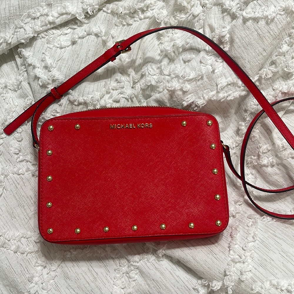 MK red purse